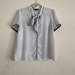 Forever 21 Gray Short Sleeve Blouse with Tie Front